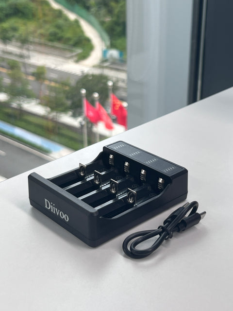 DIIVOO Smart 3.7V Li-ion Battery Charger (Lights/Fans)