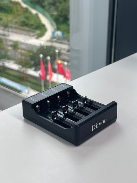 DIIVOO Smart 3.7V Li-ion Battery Charger (Lights/Fans)